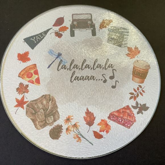 Gilmore Girls Icons Cutting Board - 7.5" Diameter - Hot Plate - Gilmore Marathon - Picture 1 of 6